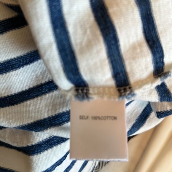 Jane and Delancey Cold Shoulder Top - Picture 5 of 5